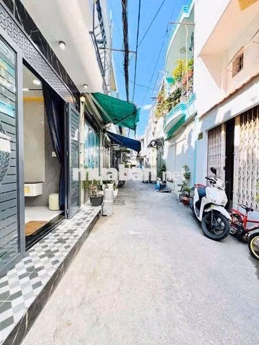 Nhà bán gấp  kế bên trường học thống nhất hẻm xe hoi 🚗