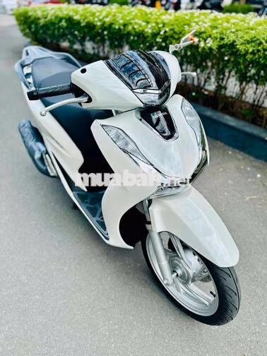 Honda SH125 2025 Trắng 4000 km