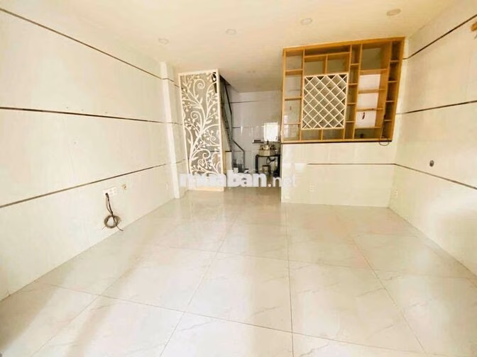 Khó Nghĩ Quá Anh Chị Lô Góc Hai Mặt Tiền 42m2 Thì Kinh Doanh Gì Đây