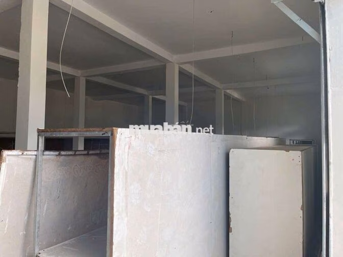 CHÍNH CHỦ CHO THUÊ NHÀ XƯỞNG 1350M2 ĐƯỜNG CON GIÁ TỐT