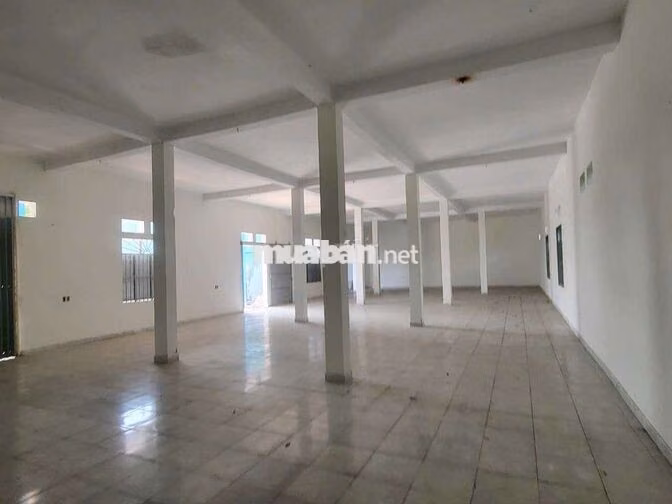 CHÍNH CHỦ CHO THUÊ NHÀ XƯỞNG 1350M2 ĐƯỜNG CON GIÁ TỐT