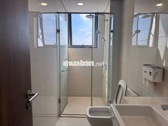 Cho thuê căn góc 3PN 95m2 full nội thất EcoGreen Quận 7 ở liền