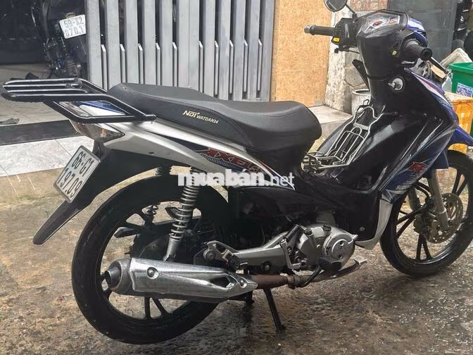 Suzuki Axelo Xanh dương Việt Nam