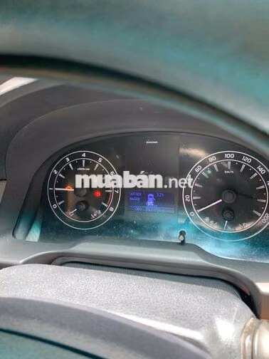 Toyota Innova 2017 8 chỗ Xăng Đồng