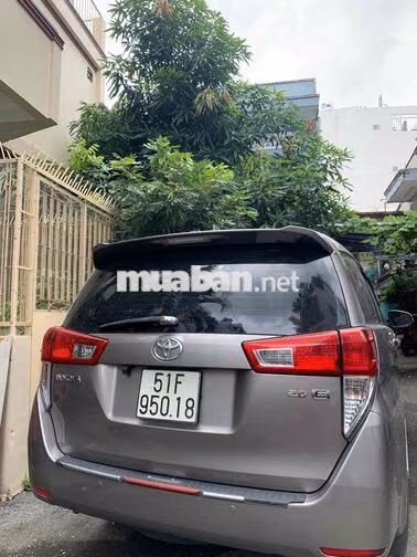 Toyota Innova 2017 8 chỗ Xăng Đồng