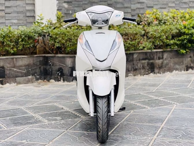 Honda Lead Trắng 125fi chính chủ bieent 29 xe đẹp
