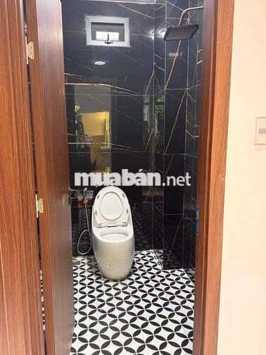 Nhà 3 tầng đẹp mới gần biển Nguyễn Tất Thành - Đà Nẵng