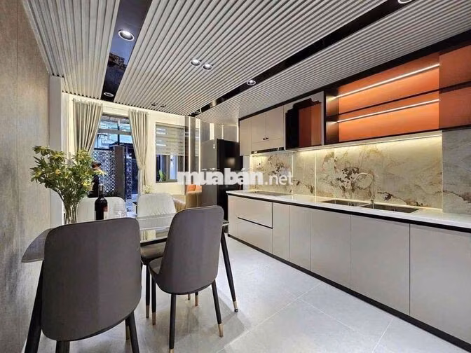 Cho thu.ê nhà 2 tầng kiệt Xe Máy Lê Đình Lý