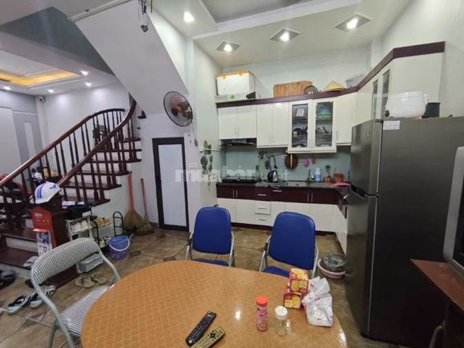 Cho thuê nhà 7PN 5WC ngõ 7 Phan Kế Bính – Ba Đình, chỉ 18 triệu 
