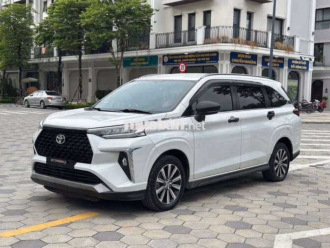 Toyota Veloz Tốp 2023 Trắng Tự động 5 vạn km