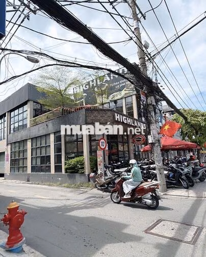 Nhà hẻm Cách nguyễn ánh thủ 50m sổ hồng riêng 