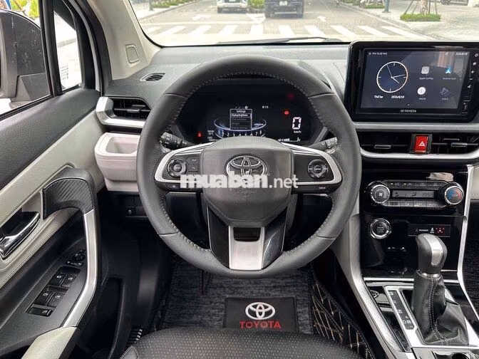 Toyota Veloz Tốp 2023 Trắng Tự động 5 vạn km