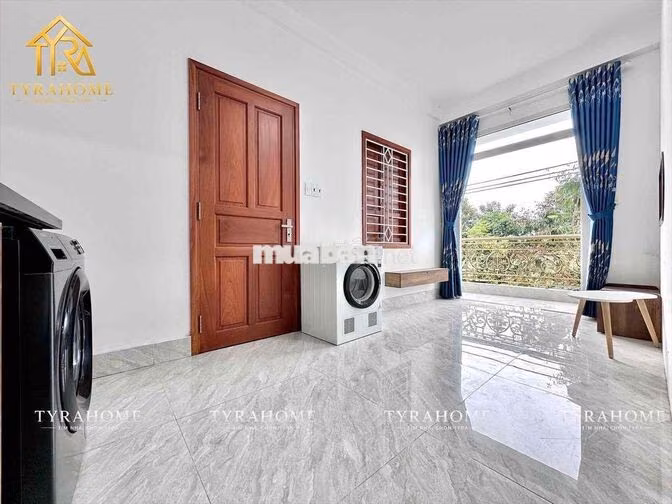 CĂN HỘ BALCON GẦN CƠ SỞ 3 VĂN LANG - MÁY GIẶT RIÊNG - THANG MÁY