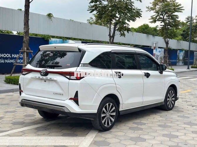Toyota Veloz Tốp 2023 Trắng Tự động 5 vạn km