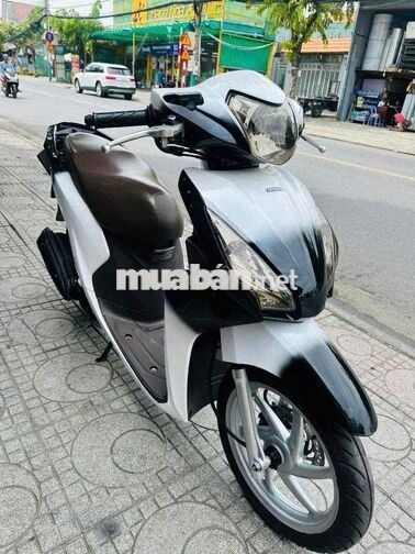 Honda Vision 2018 Trắng đen