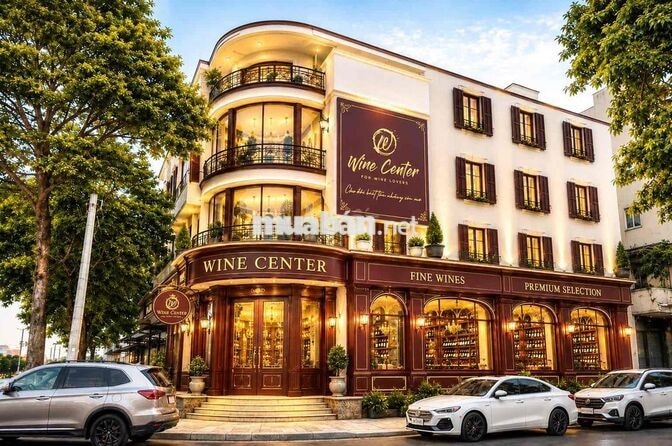 Tuyển Nhân Viên Bán Hàng Siêu Thị Rượu Vang