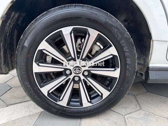 Toyota Veloz Tốp 2023 Trắng Tự động 5 vạn km