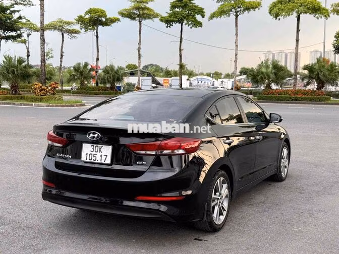 Cần bán Hyundai Elantra 2.0 GLS 2016 Tự động
