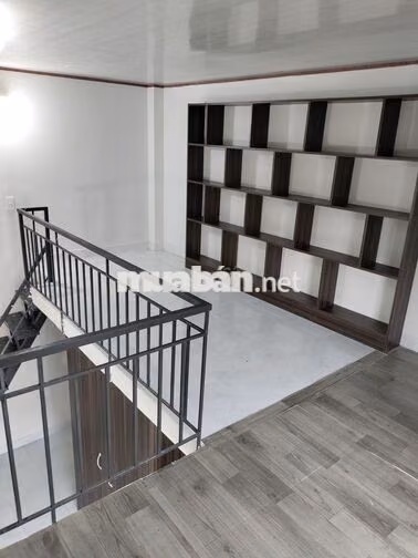 SIÊU PHẨM PHÒNG VIP BAN CÔNG RỘNG - GIỜ GIẤC TỰ DO