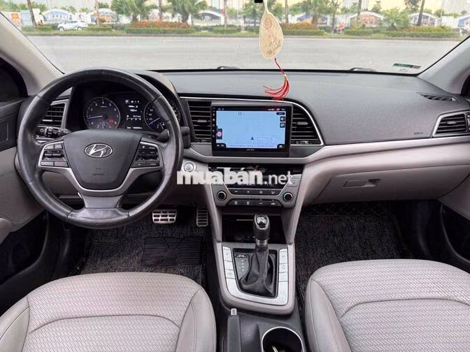 Cần bán Hyundai Elantra 2.0 GLS 2016 Tự động