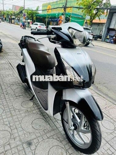 Honda Vision 2018 Trắng đen