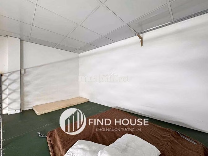 NHƯỢNG PHÒNG DUPLEX GÁC CAO 2M CỬA SỔ CÁCH ĐH UFM CHỈ 1KM CÓ CỬA SỔ