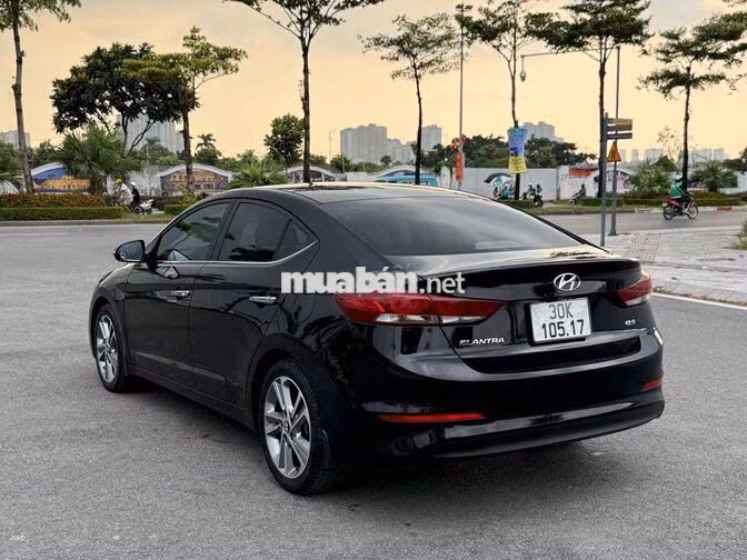 Cần bán Hyundai Elantra 2.0 GLS 2016 Tự động