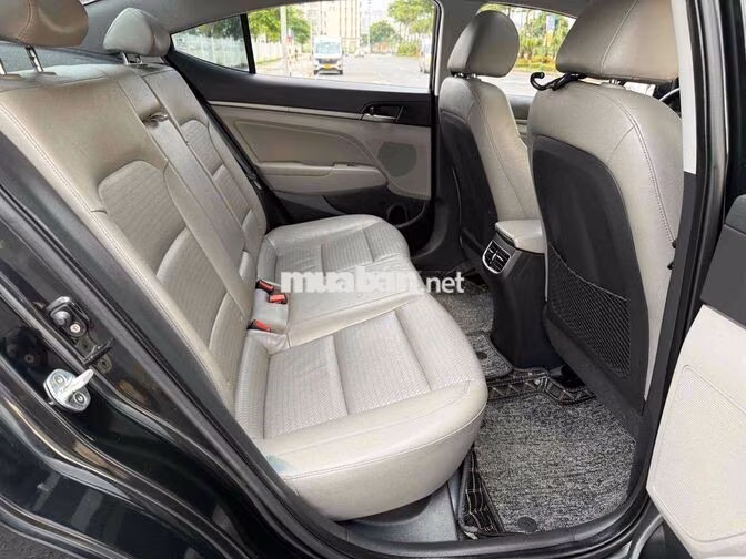 Cần bán Hyundai Elantra 2.0 GLS 2016 Tự động