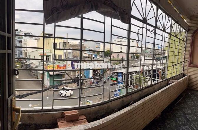 PHÒNG CÓ BAN CÔNG ~ 50m2, THOÁNG MÁT, RỘNG RÃI Q6 - Q11