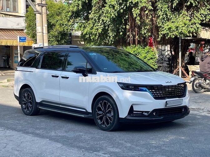 KIA Carnival Premium 8 ghế 2023 Trắng 80.000 km