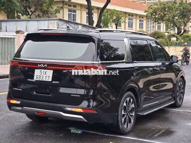 KIA CARNIVAL 2.2L SX 2023 PRRMIUM DẦU 7GHE 83000KM