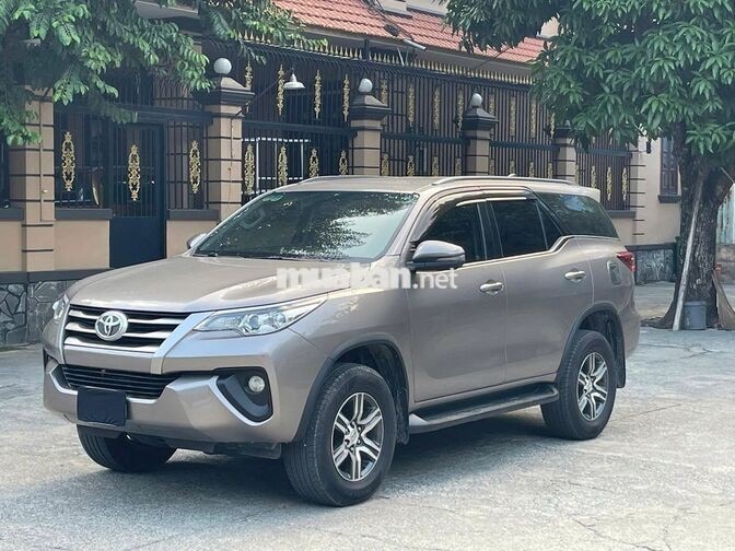 Toyota Fortuner 2019 Máy dầu Số sàn Nâu