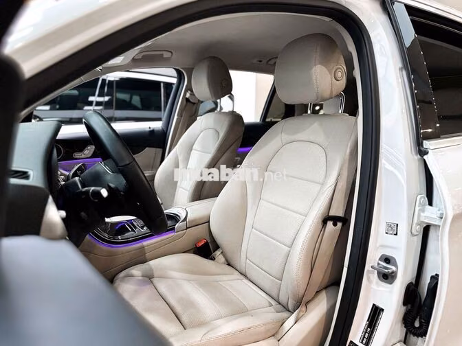 Mercedes GLC 200 4Matic 2022 Trắng 46.000km