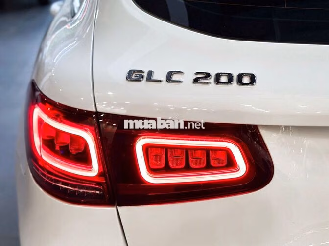 Mercedes GLC 200 4Matic 2022 Trắng 46.000km
