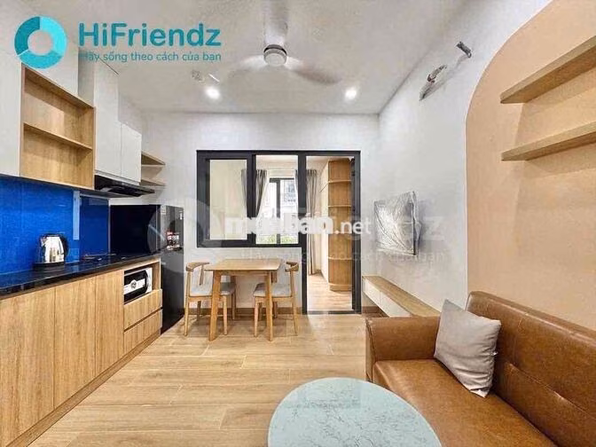 Căn hộ dịch vụ 1 phòng ngủ ngay Vạn Phúc City