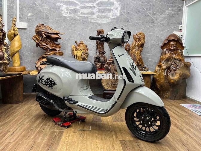 Piaggio Vespa Sprint xe đẹp keng, máy móc bao êm