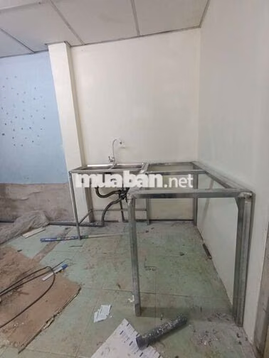 nhà cho thuê khu mã lò giáp gò xoài DT 5*8 gác suốt 2p 2wc