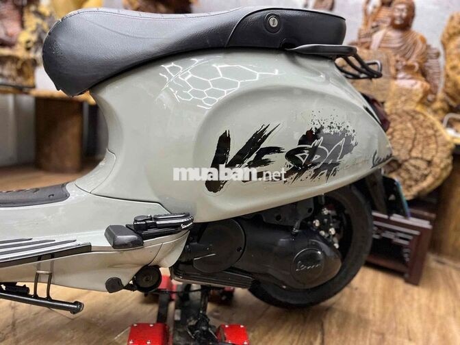 Piaggio Vespa Sprint xe đẹp keng, máy móc bao êm