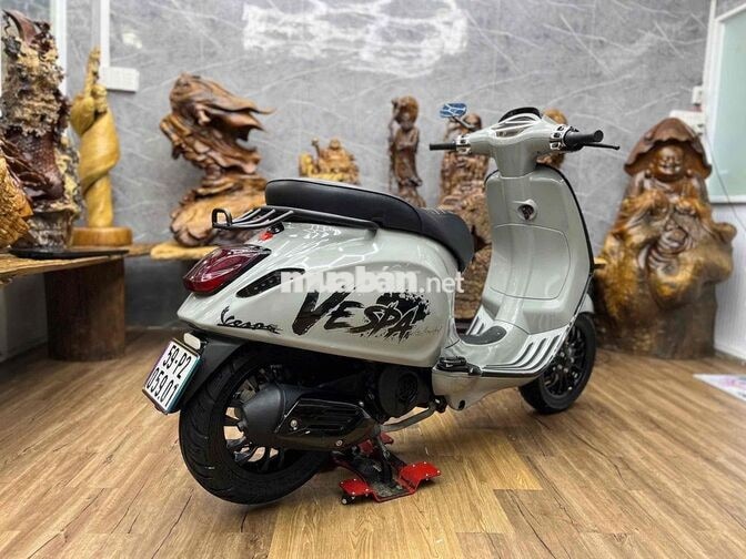Piaggio Vespa Sprint xe đẹp keng, máy móc bao êm