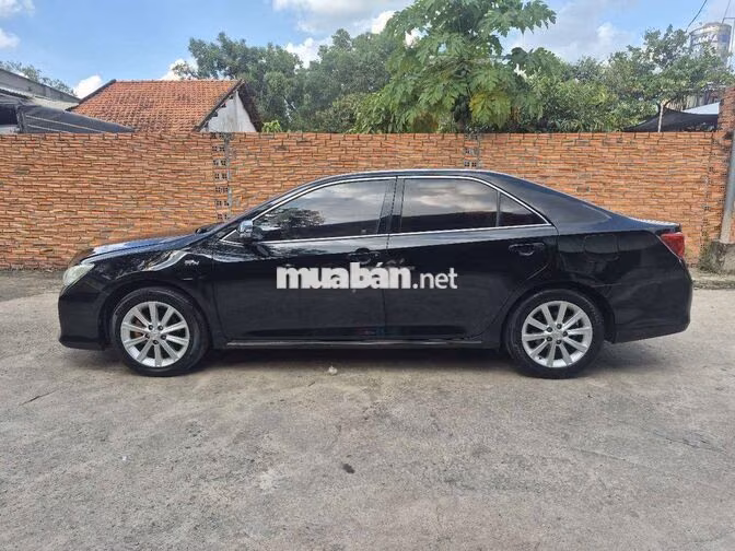 Toyota Camry 2.5G 2014 Đen Tự động.hs cầm tay.