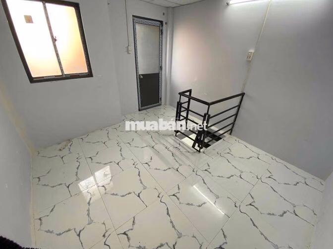 CHO THUÊ NHÀ QUẬN 7 LÊ VĂN LƯƠNG GẦN TDTU,NTTU CÁCH Q1 5P ĐI XE GẦN TT