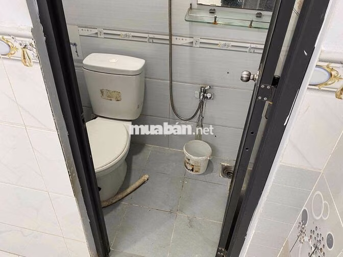 CHO THUÊ NHÀ QUẬN 7 LÊ VĂN LƯƠNG GẦN TDTU,NTTU CÁCH Q1 5P ĐI XE GẦN TT
