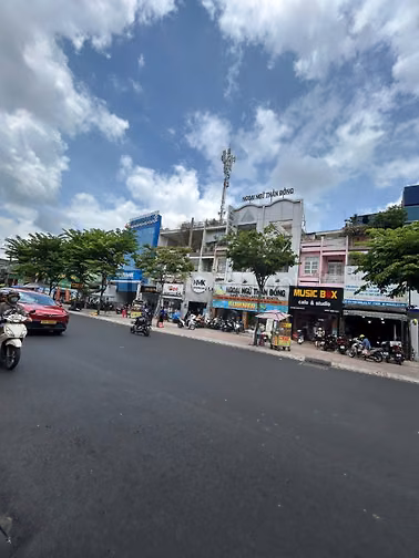 Tôi bán 4lau mặt tiền Phạm Hùng gần Tạ Quang Bửu,Q8,5.5x17m,16ty hơn