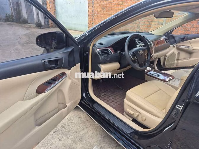 Toyota Camry 2.5G 2014 Đen Tự động.hs cầm tay.