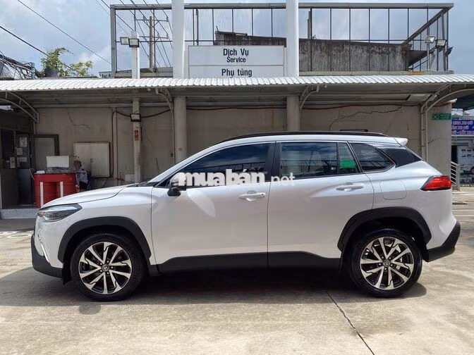 TOYOTA CROSS 1.8V 2021 - GIÁ CÒN GIẢM