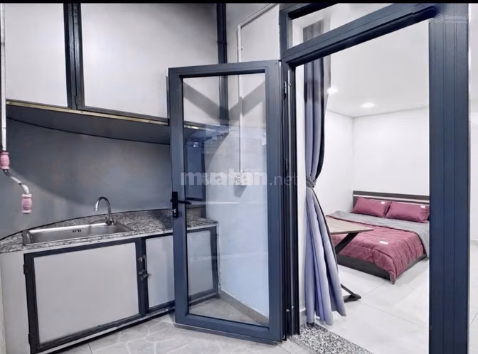 STUDIO THANG MÁY, BAN CÔNG TÁCH BẾP Q3