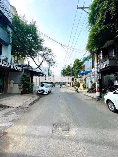 CHO THUÊ NHÀ MẶT TIỀN PHƯỜNG 16 DIỆN TÍCH KHỦNG