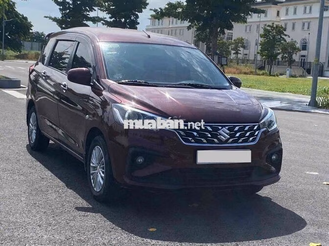 Suzuki Ertiga 2023 MT - Màu : Đỏ - Odo : 80000 km