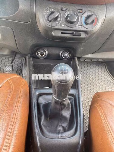 Suzuki Ertiga 2023 MT - Màu : Đỏ - Odo : 80000 km