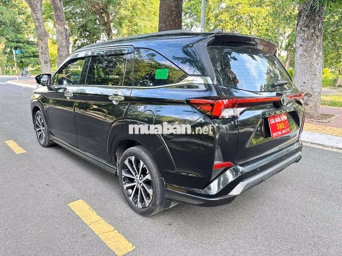 Toyota Veloz Top 2022 Đen Ghế da 59000 km